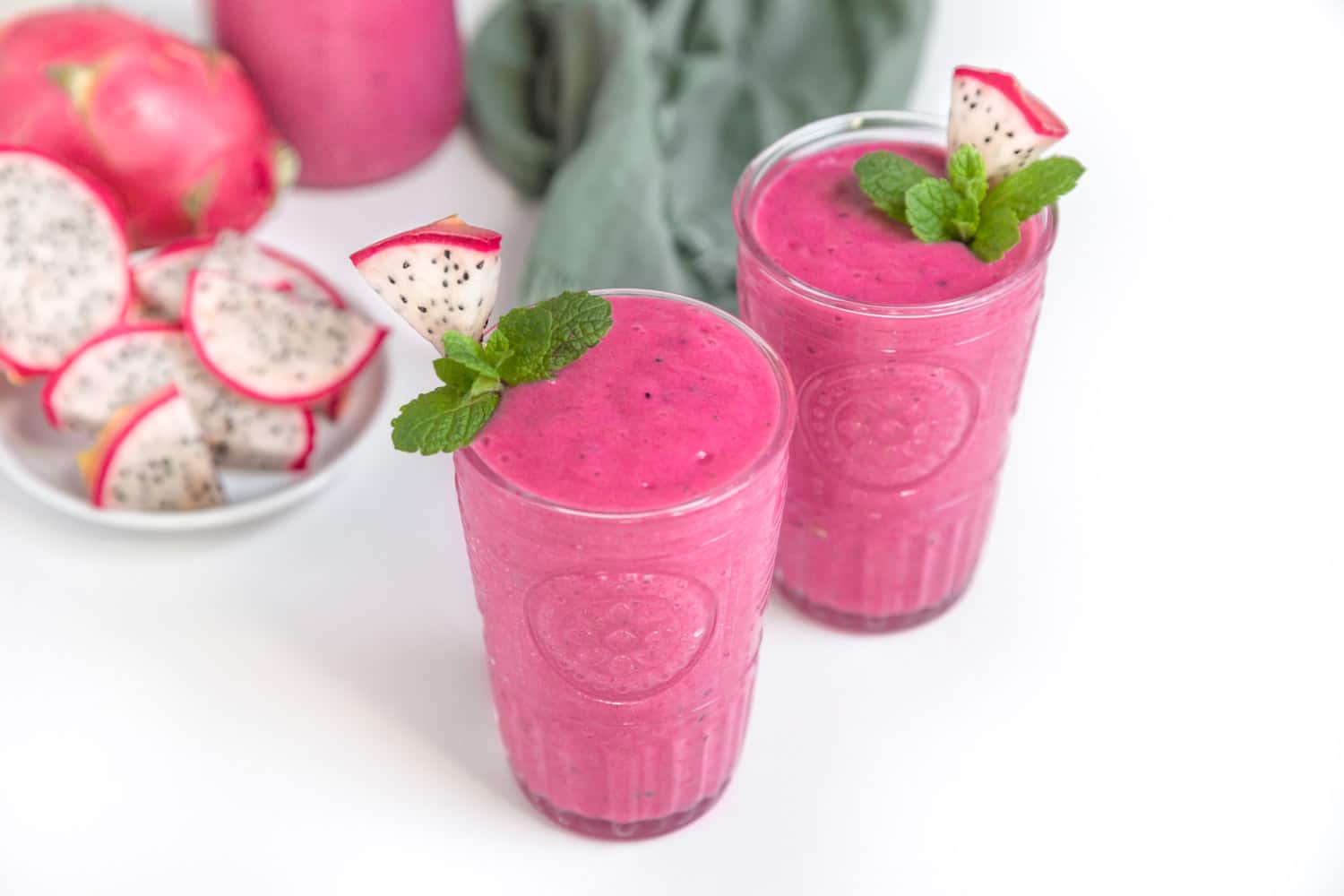 Thanh long là loại quả có hàm lượng vitamin và các khoáng chất thiết yếu