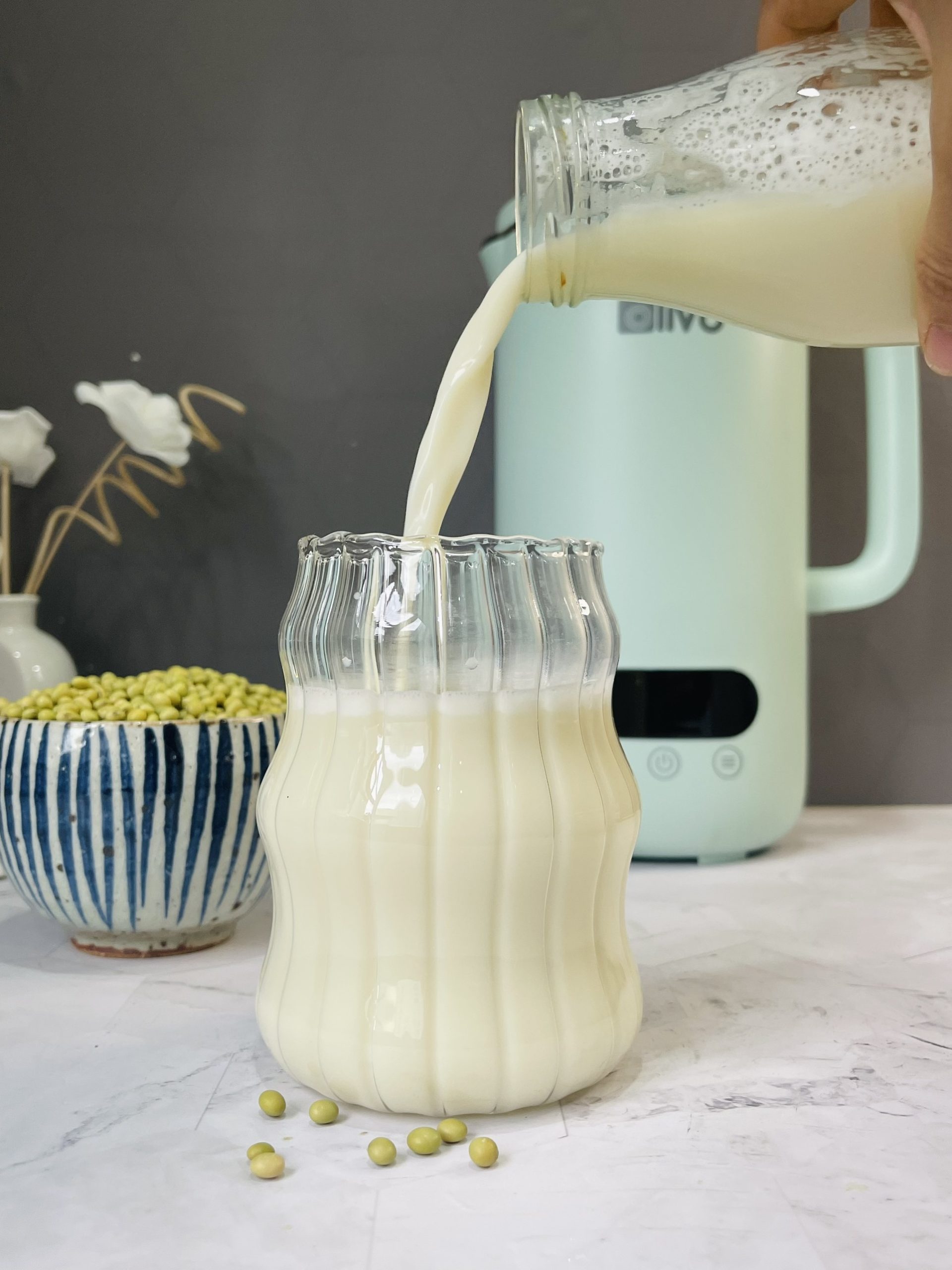 máy làm sữa hạt OLIVO CB1000 nấu 250g sữa đậu nành
